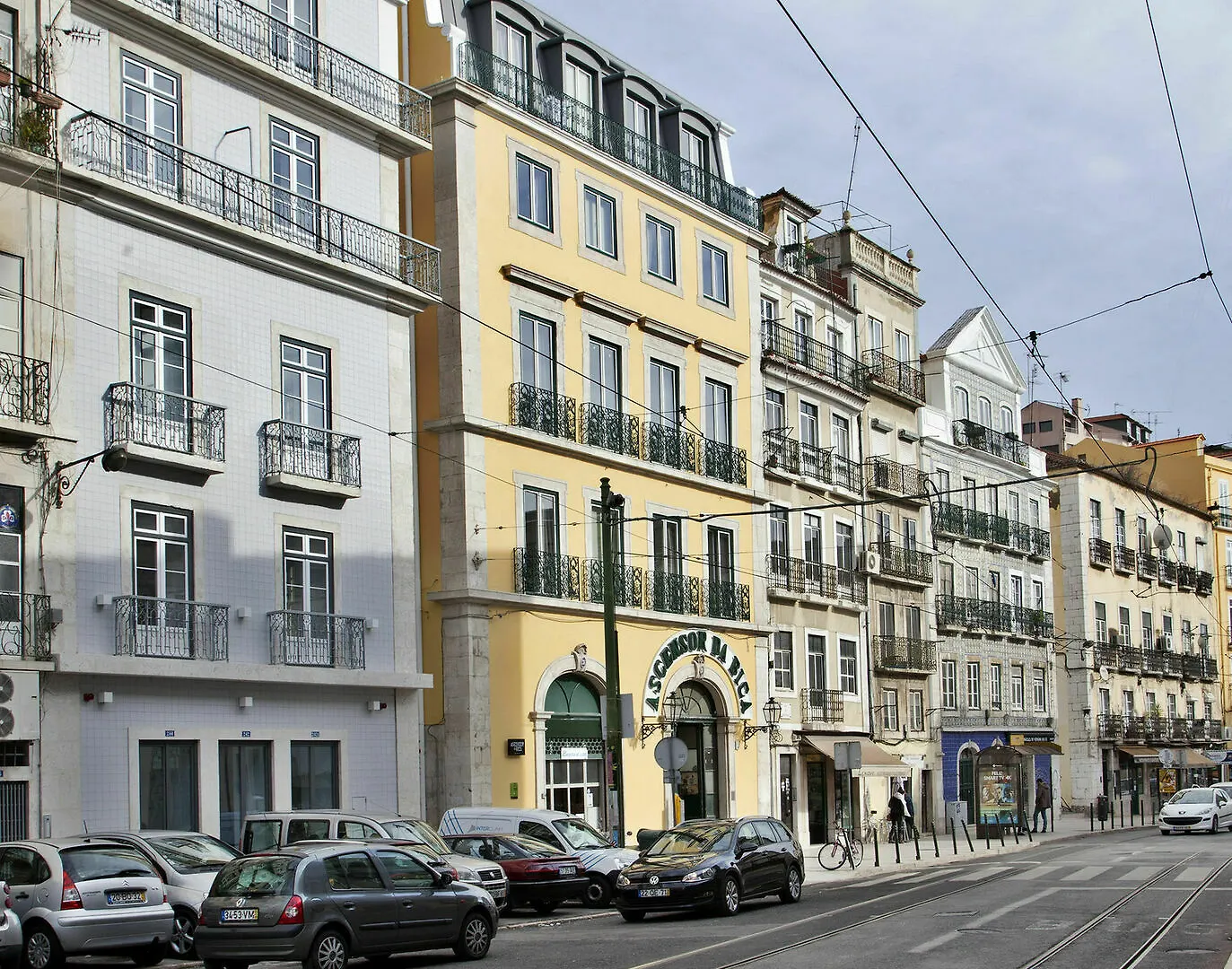 Lisbon Five Stars Apartments Bica 0*,