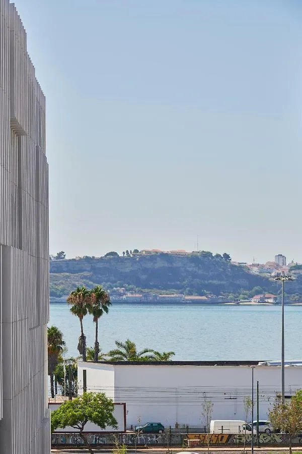 Lisbon Five Stars Apartments Bica